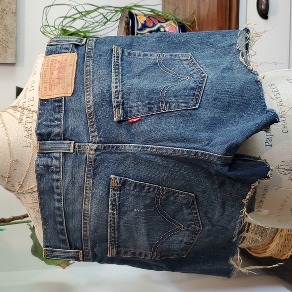 511 levis jean shorts - Picture 4 of 6